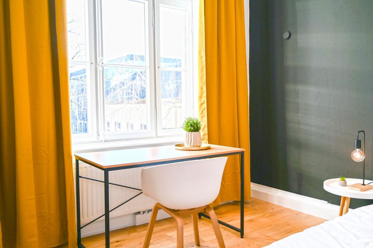 120Qm Denkmal Apartment In Krefeld Mit Stuck Und Balkon - Beuys Apartments - Krefeld Eksteriør bilde
